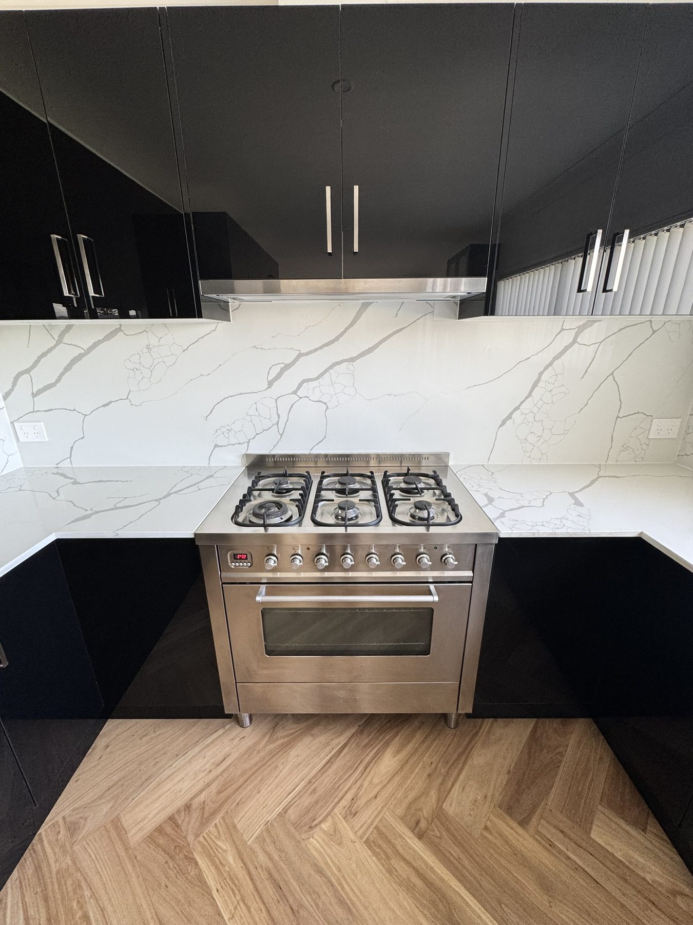 Deep cleaning, kitchen sink and surface detail after deep clean